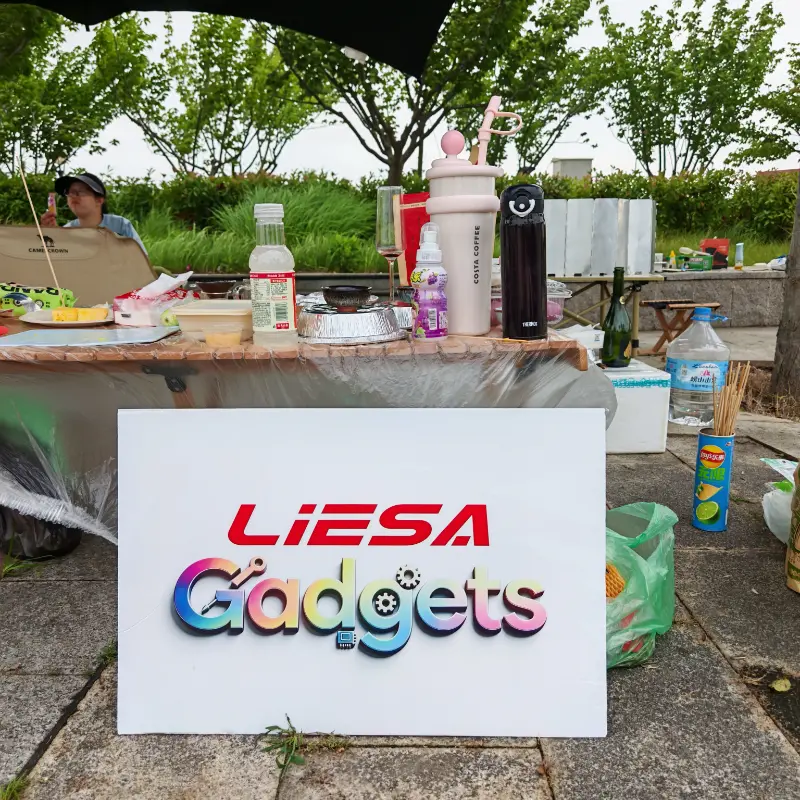 LIESA Gadgets Nganakake Gedung Tim Kemah Luar Ruangan kanggo Nyawiji Tim kanggo Bisnis Alat Pembersihan Global